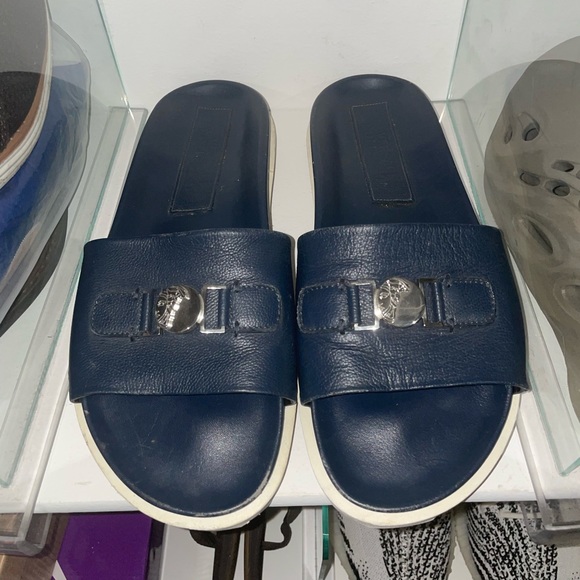 Versace slides - Picture 2 of 4